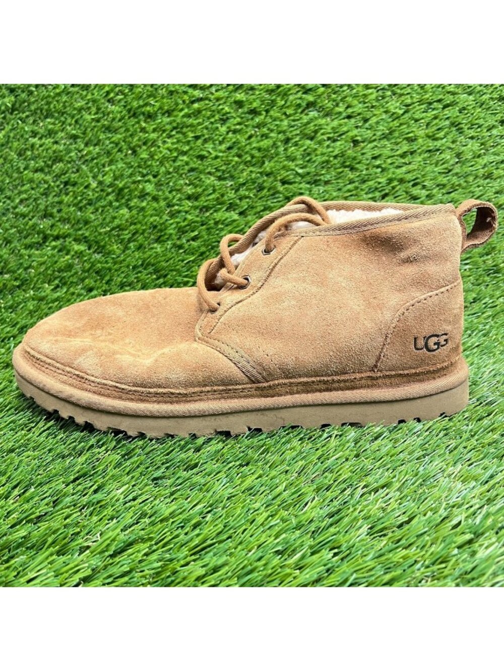 UGG Neumel Womens Size 8 Light Brown Classic Outdoor Suede Lace Up Chukka Boots